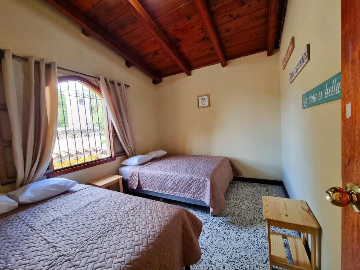 Hostal Central Hostel Antigua