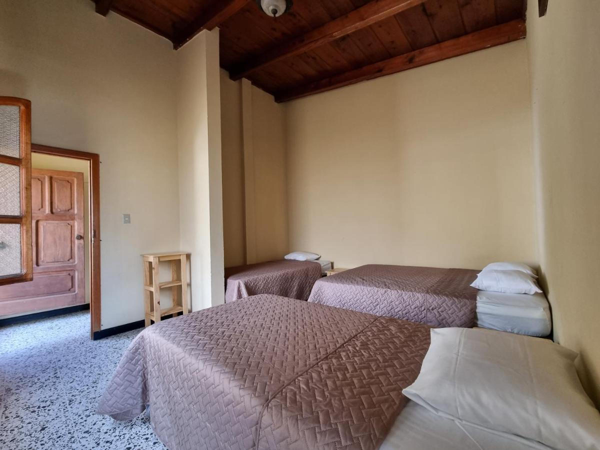 Central Hostel Hostal *